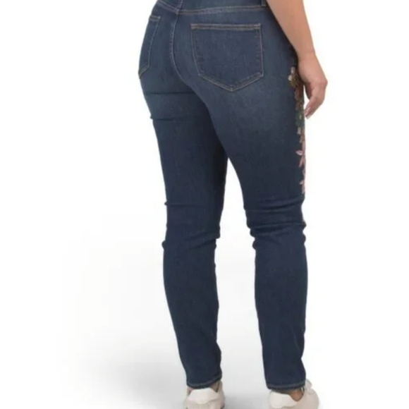 NWT DRIFTWOOD Embroidered Jeans SIZE 31 - Picture 3 of 3